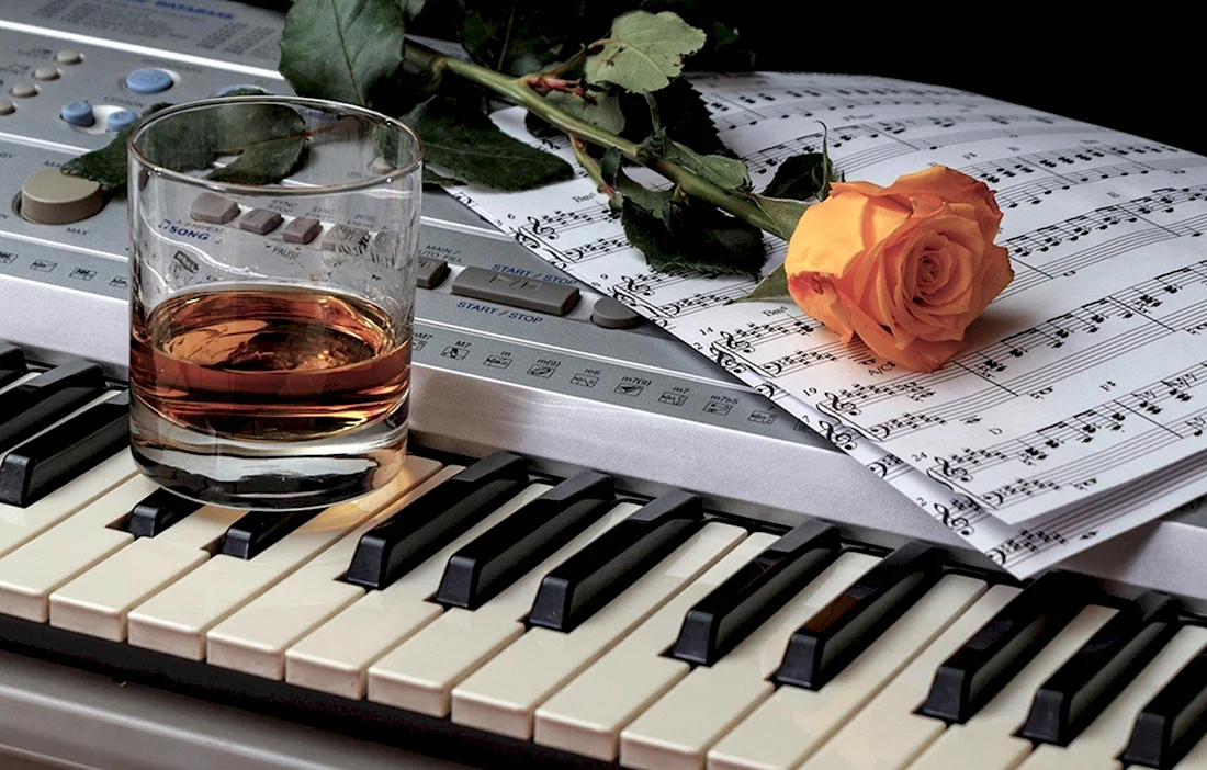 Фортепиано и цветы