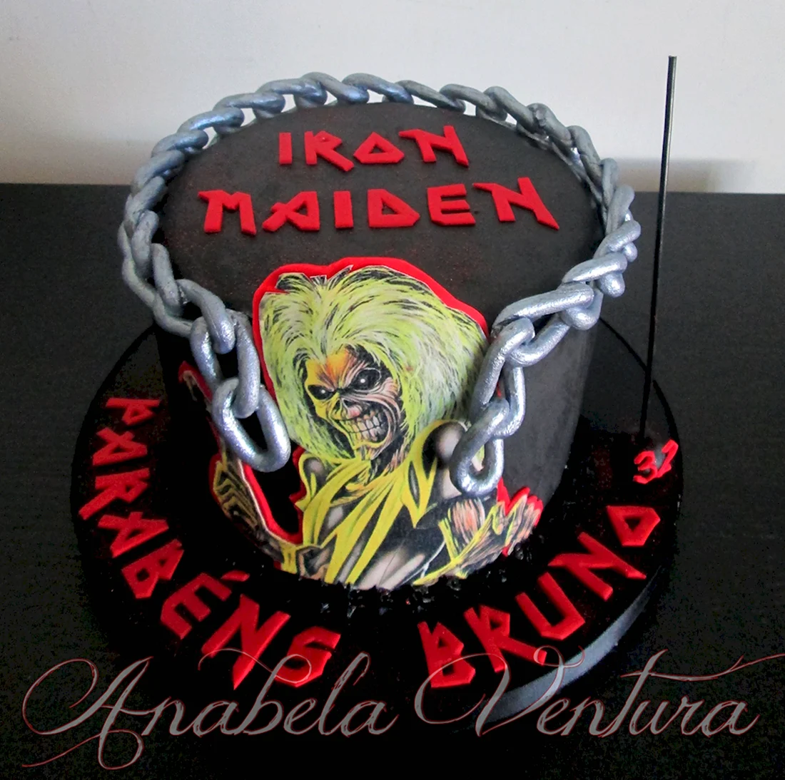 Торт Iron Maiden