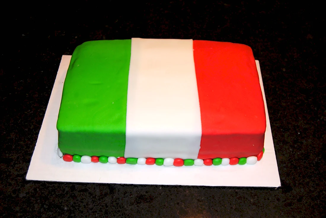Торт с итальянским флагом