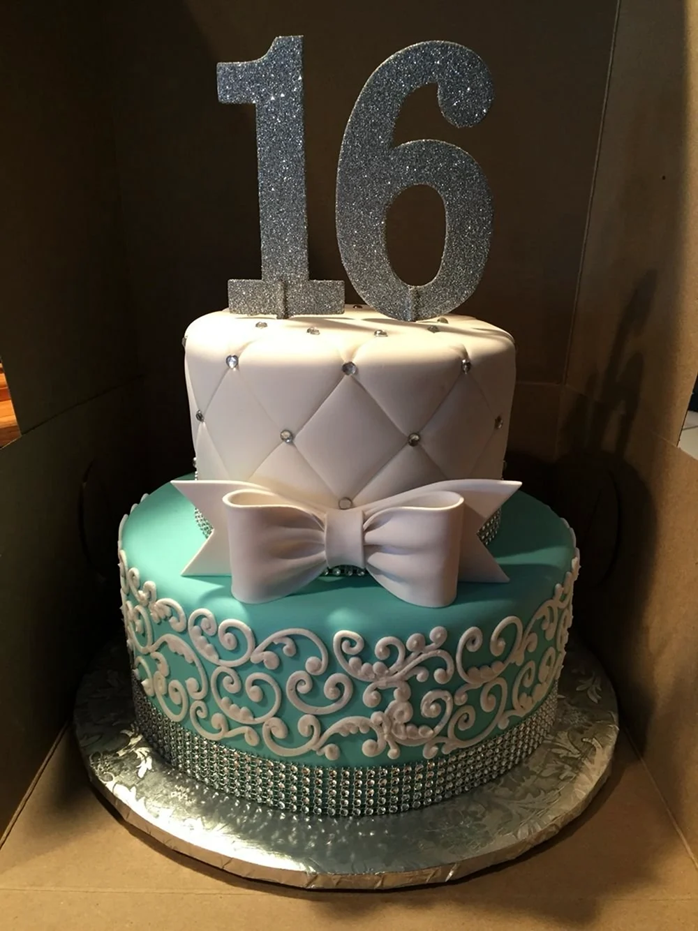 Тортик на 16 летие