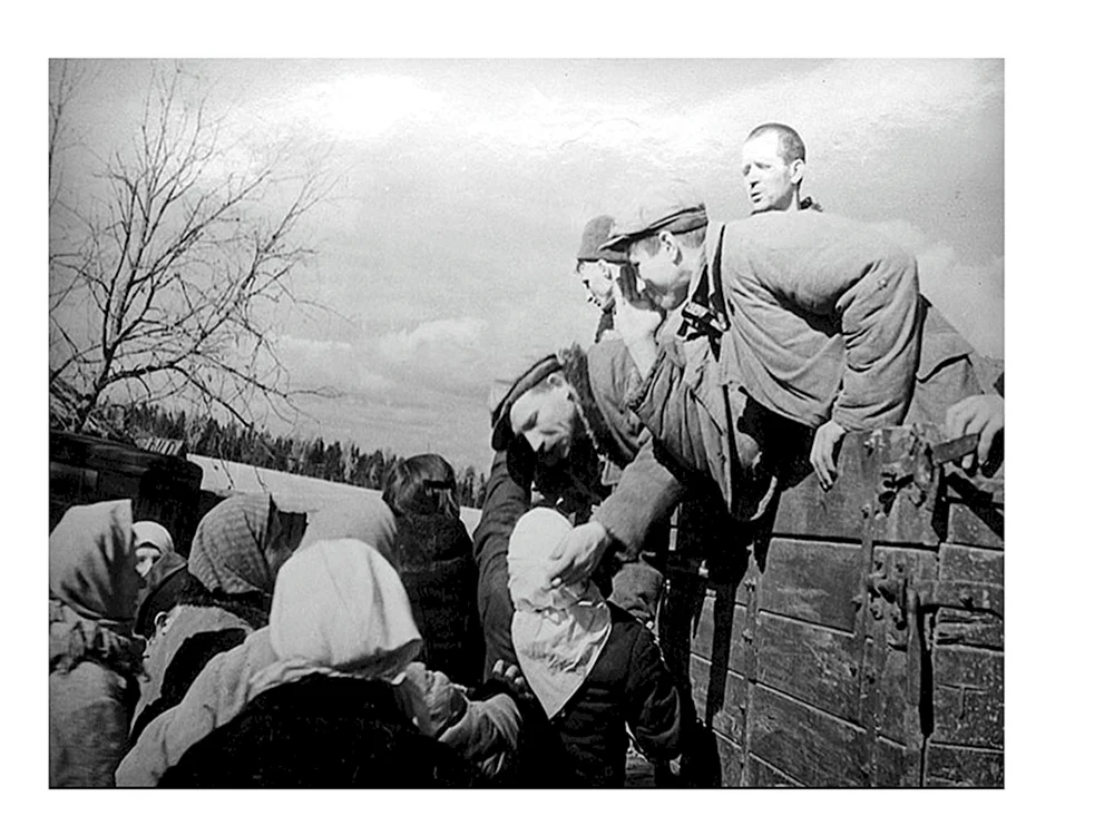 Солдаты уходят на фронт 1941