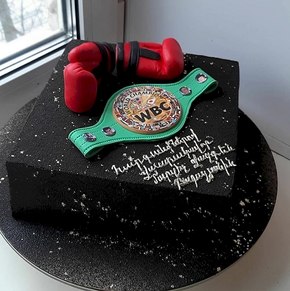 Торт для боксера