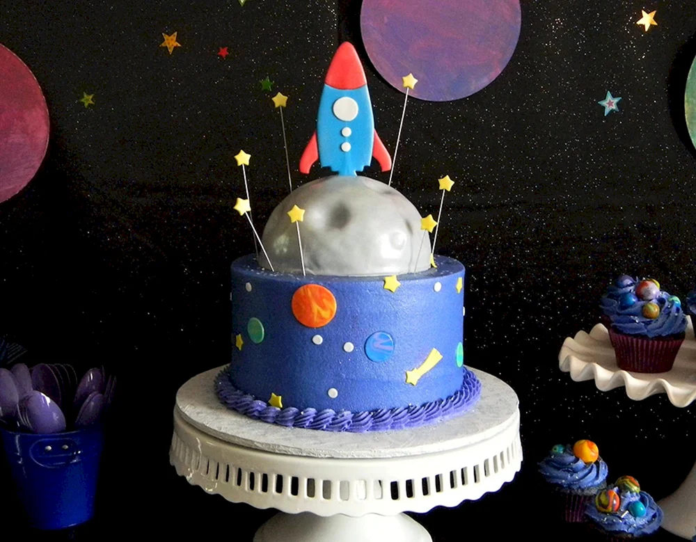 Торт на день рождения в стиле космос