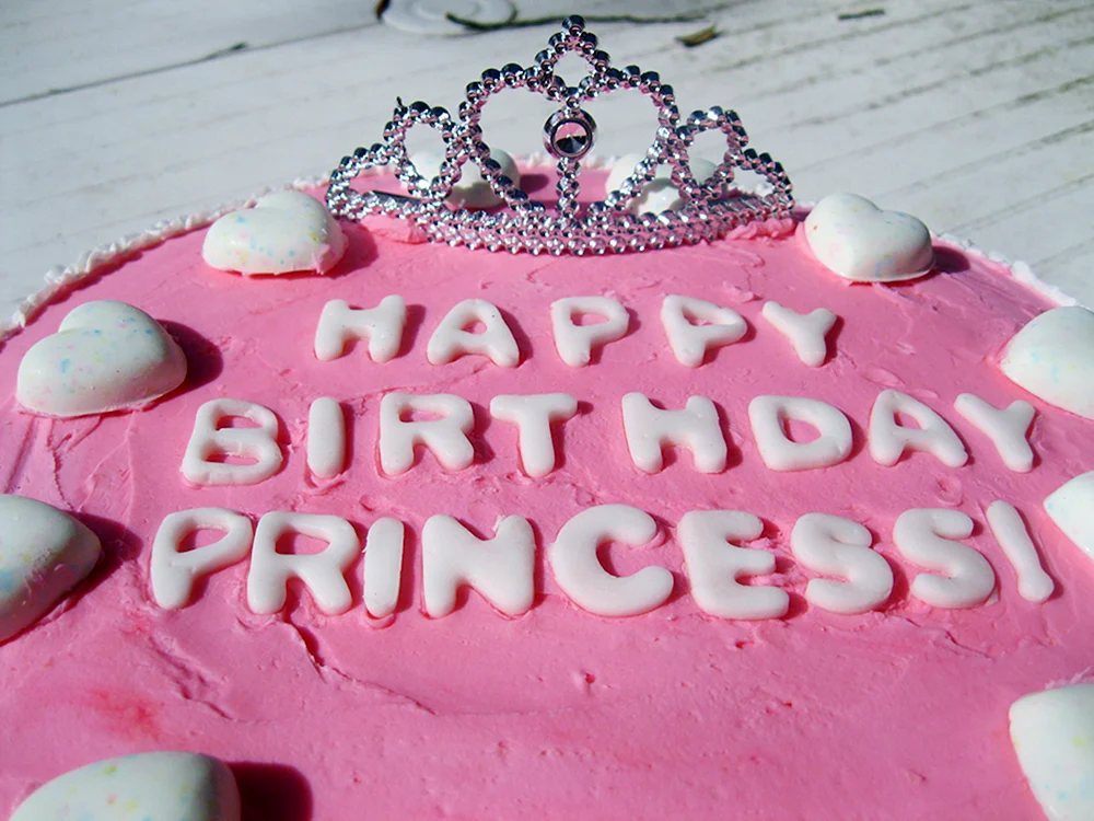 Торт с надписью принцесса
