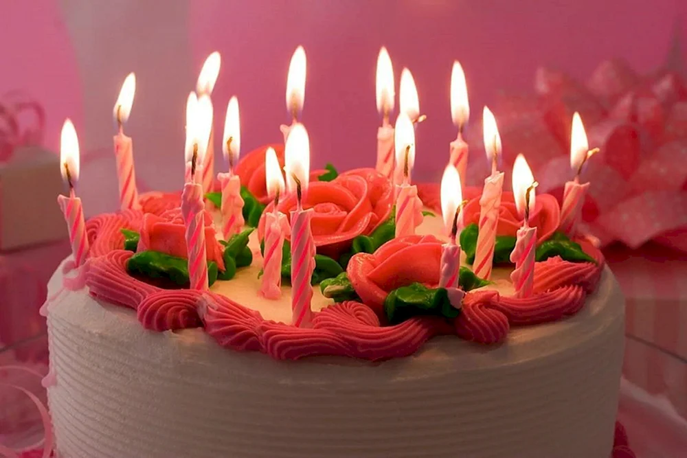 Торт со свечками