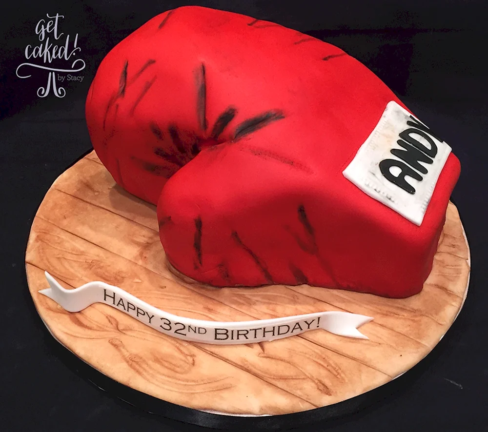 Торт в виде боксерской перчатки